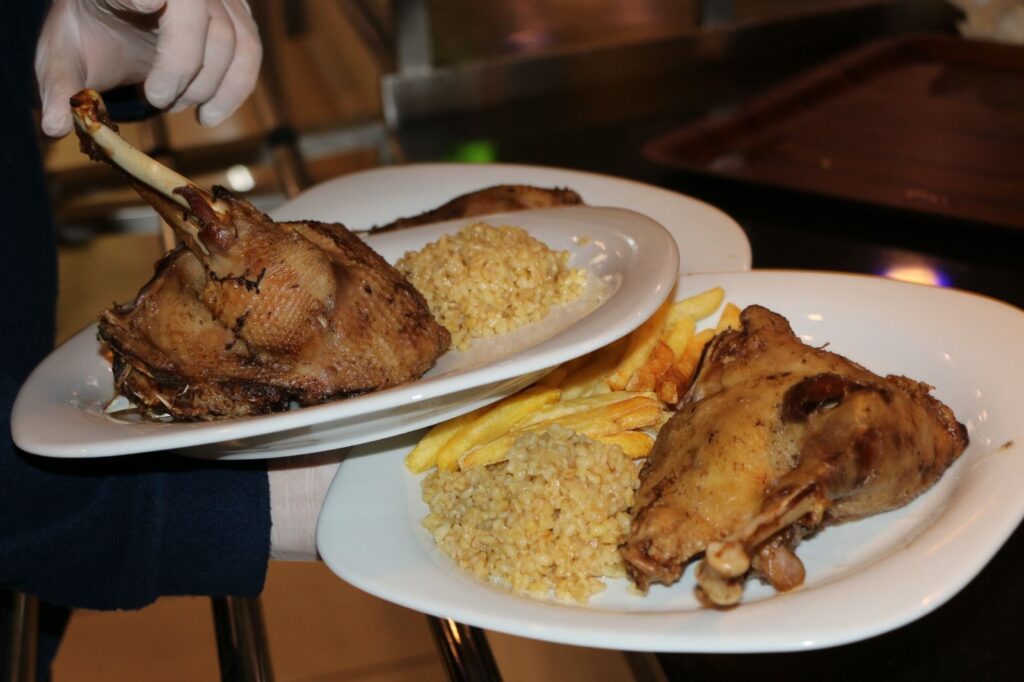 GELENEKSEL KAZ GECESİ İZNİK SERHAT İLLERİ DERNEĞİ’NDEN KÜLTÜREL HAFIZAYA ANLAMLI BİR İMZA