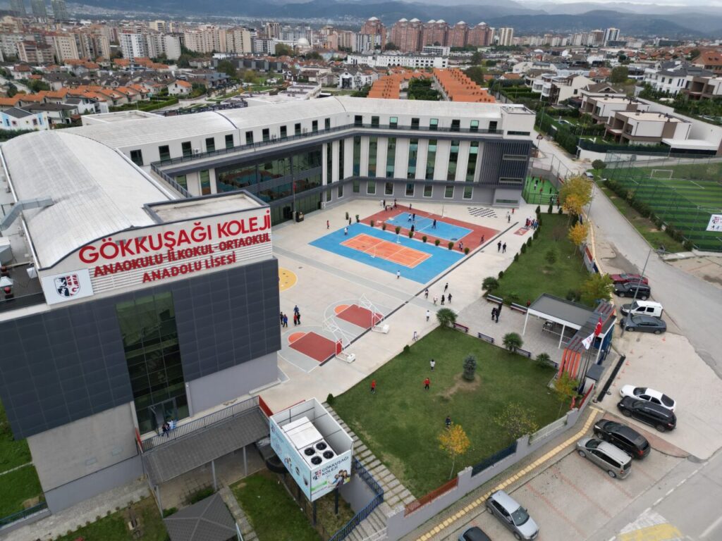 MÜHENDİS KADINLARIN VİZYONU, GÖKKUŞAĞI KOLEJİ’NİN AKADEMİK GÜCÜYLE BULUŞTU