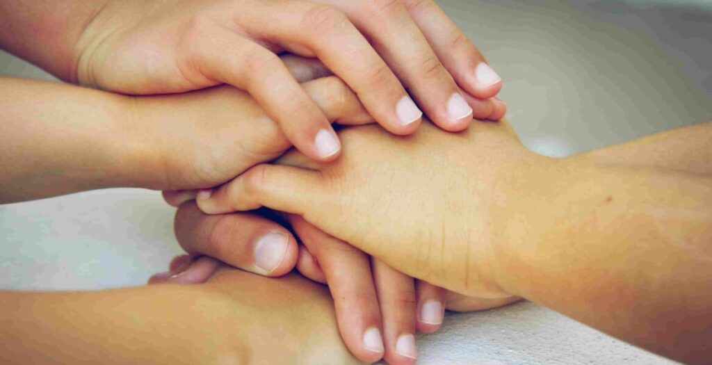 Dağlar Ardında Kalsa da: Tesellinin Adresi Dostluktur