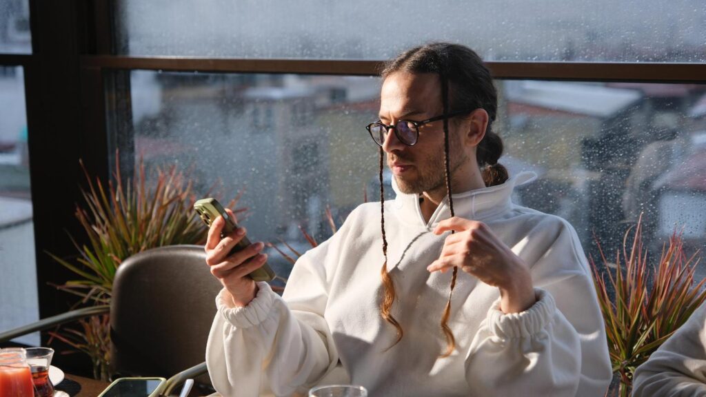 Dijital Aktivizmde Yükselen İsim: Enver Mutlu