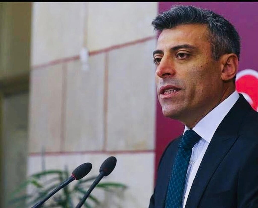 “Muhalefet pasif ve kukla, Erdoğan’ı yenmek için radikal adımlar şart”