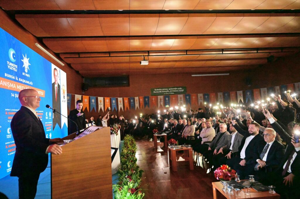 AK Parti Bursa İl Başkanı Davut Gürkan; “Gençlik, Türkiye Yüzyılı’nın Bugünkü Öznesidir”