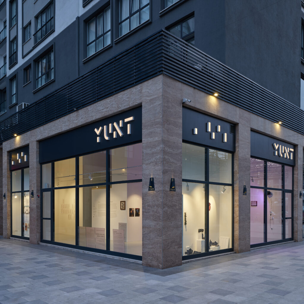 VarYok Programının İkinci Durağı “Halı Altı” YUNT’ta Ziyarete Açıldı