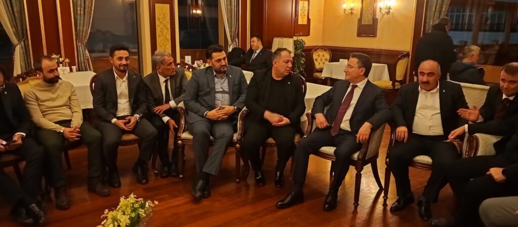 CHP Bizle Kafa mı Buluyor!