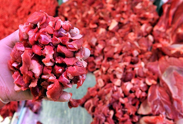 ALMANYA’DA PERAKENDEDE YENİ DÖNEM: ALDI VE LIDL HELAL ET SATIŞINA BAŞLIYOR