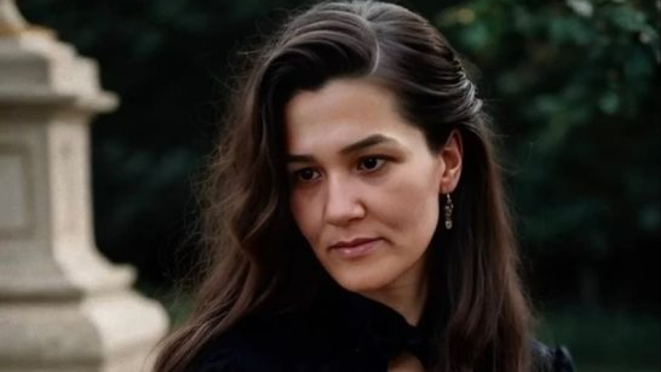 BİR ÖĞRETMEN,  BİR ANNE VE YİTİRİLEN GENÇLİK