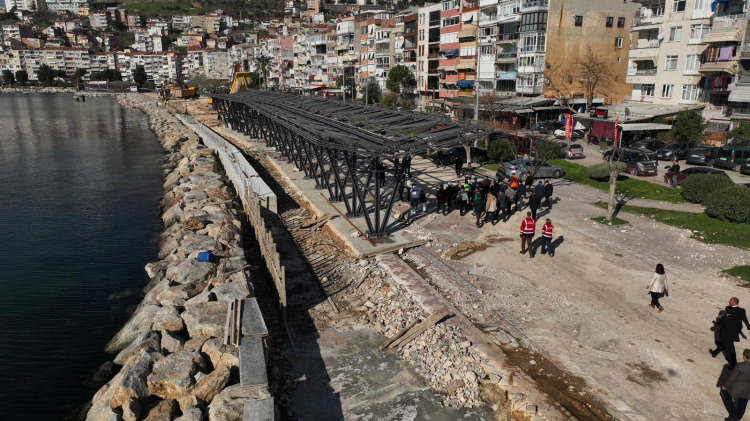 Koltuğa Her Oturan Kendini Bolubeyi Sanıyor!