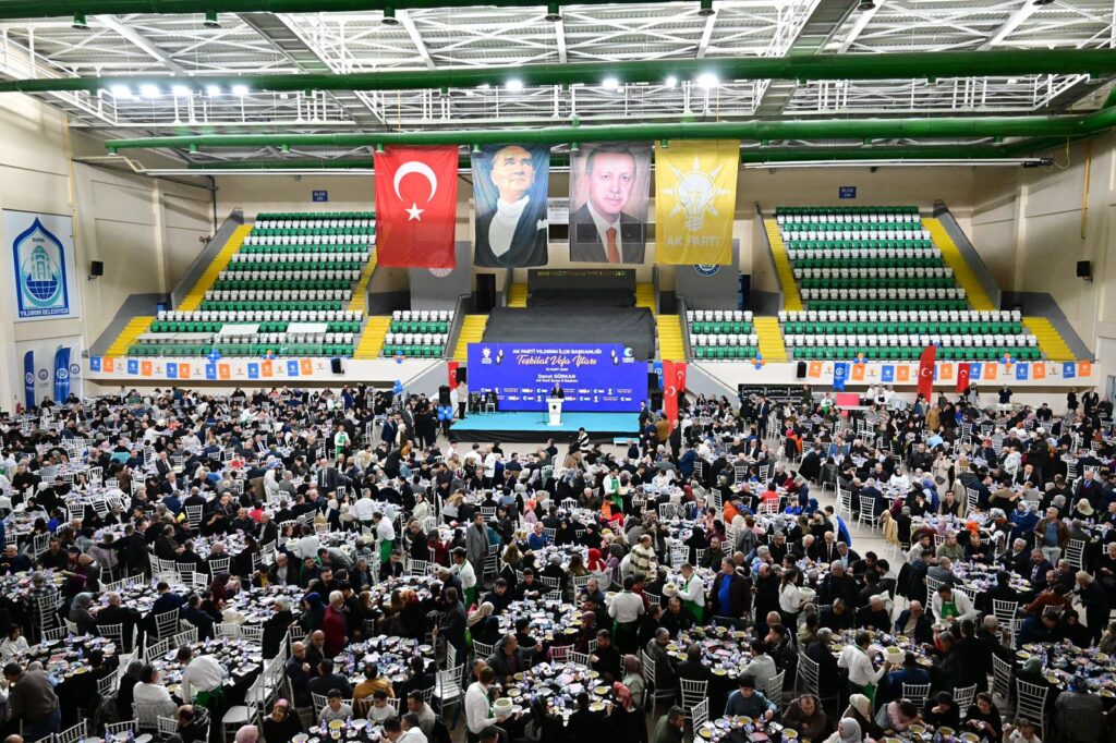 AK Parti Yıldırım’da Teşkilat Vefa İftarına Yoğun Katılım