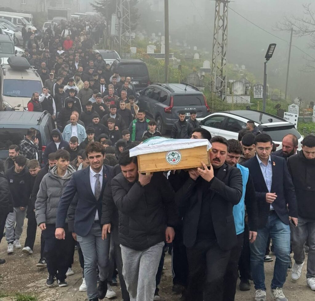 Giresun’da Genç Siyasetçi Bıçaklı Saldırıda Hayatını Kaybetti