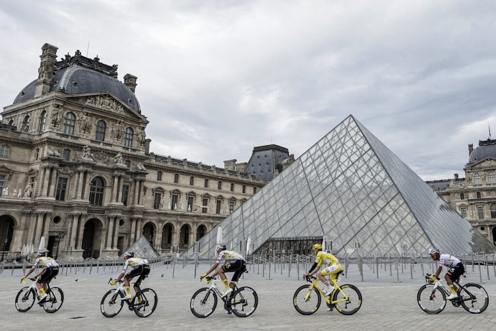 Dünyanın En Büyük Bisiklet Yarışı  “Tour de France”ın Her Etabını, Yeni Özelliklerle Ekrana Getirecek