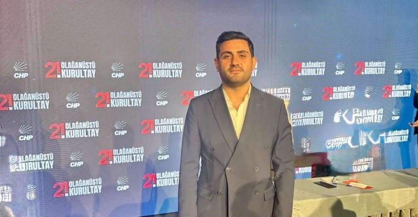 CHP’de Mimar İsmail Ekmekci Üyeliğinden İstifa Etti