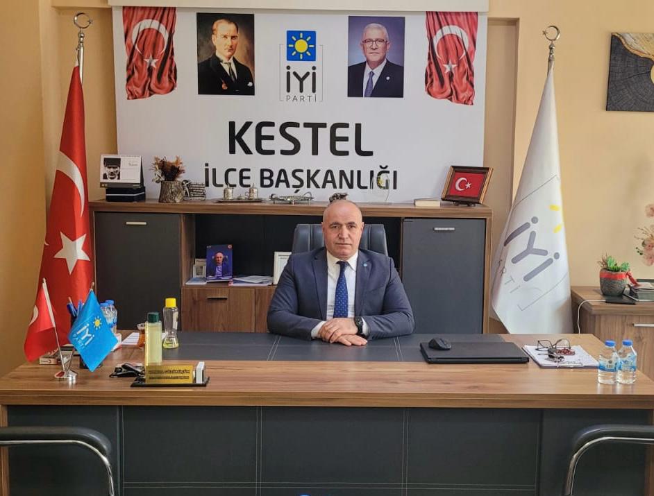 İYİ PARTİ KESTEL İLÇE BAŞKANI HAMZA GÖZÜKÜÇÜK: “MİLLETİN SESİ ANKARA’DA YÜKSELDİ, EMEKLİ VE MEMUR YOKSULLUĞA MAHKÛM EDİLDİ”