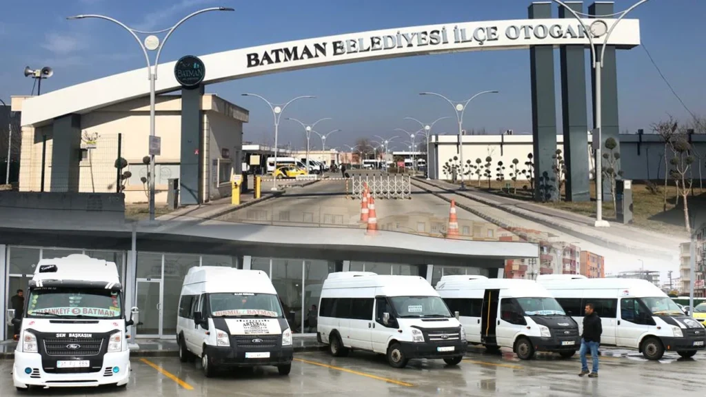 BATMAN İLÇE OTOGARI’NDA VATANDAŞIN ORTAK ÇAĞRISI: HİZMET EKSİKLERİ GİDERİLSİN