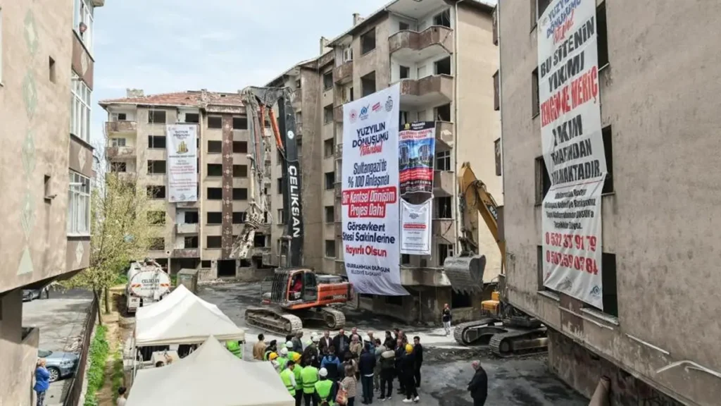 Sultangazi Örnek Sitesi’nde Kentsel Dönüşüm İçin İmzalar Atılıyor: Erkanlar İnşaat’tan Güvenli Gelecek Vurgusu