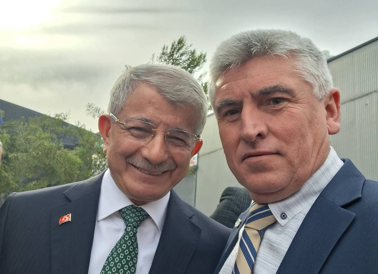 Gelecek Partisi’nin Faaliyetlerini Sonlandırma Kararı Sonrası Bursa’dan Dikkat Çeken Veda Mesajı
