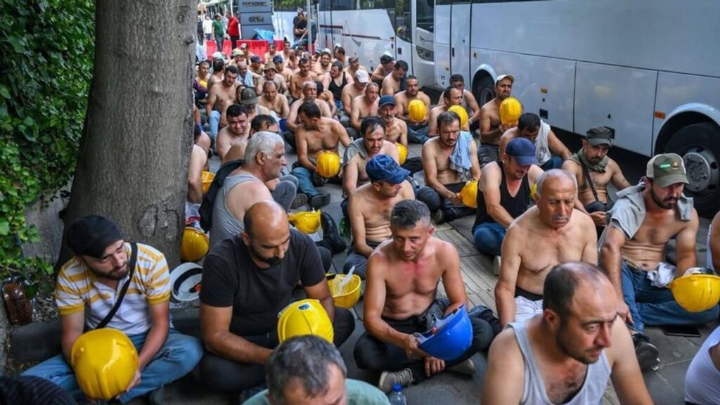 “Anayasal Haklarını Kullanan İşçiler Engellenmemeli”