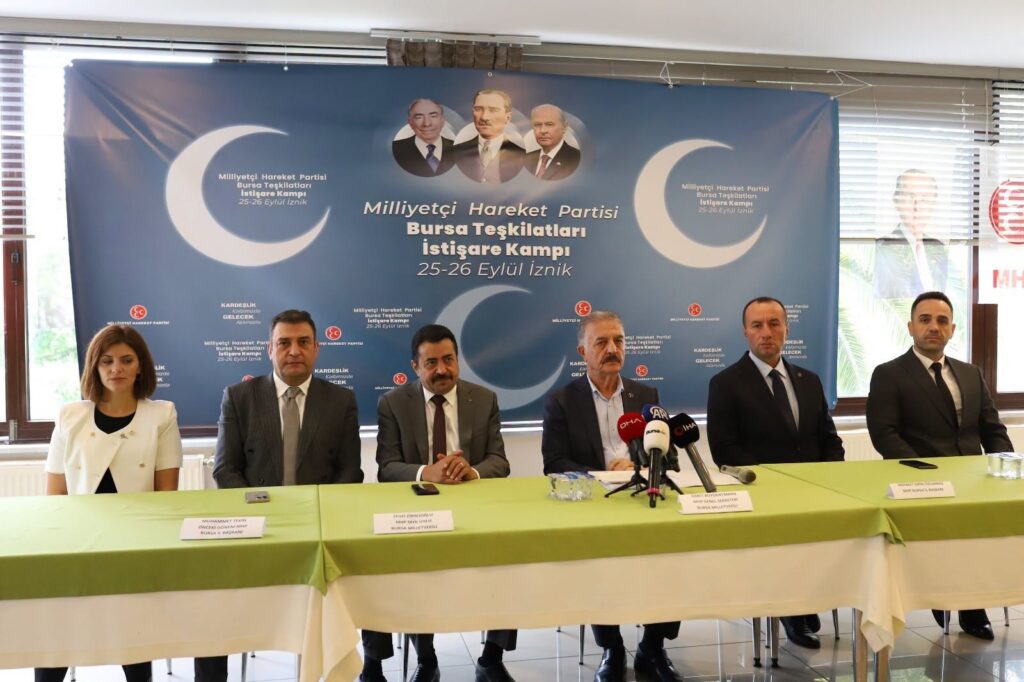 MHP Bursa Teşkilatları İznik’te İstişare Kampında Buluştu