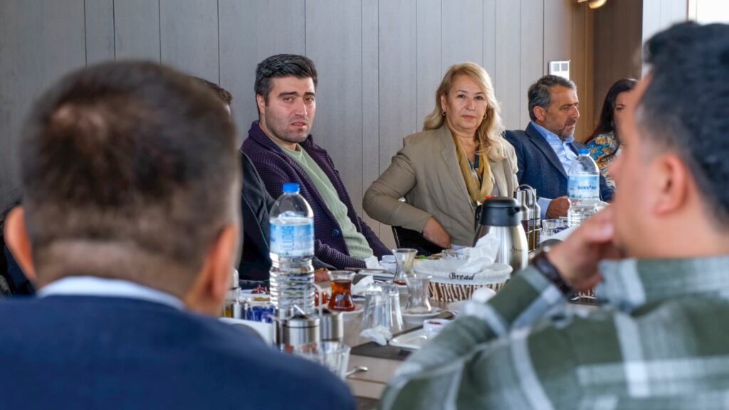 Sibel Özbudak, Gemlik ve Orhangazi’de Avukatlarla Bir Araya Geldi