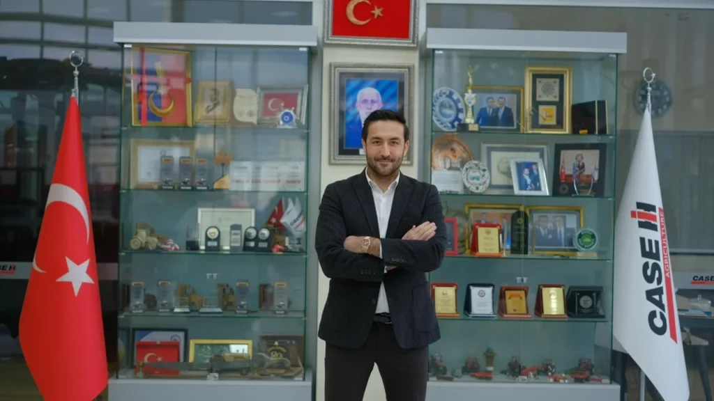 İsmail Akın Şenol’dan Mustafakemalpaşa TSO yönetimine tebrik