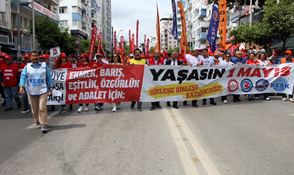 KESK’ten Halk TV’ye Destek: “Kayyumlar Gidecek, Halkın İradesi Kazanacak!”