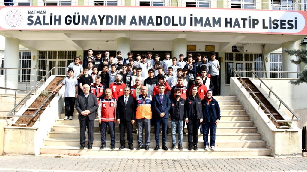 Okullarda Eş Zamanlı Personel ve Öğrenci Tahliye Tatbikatı