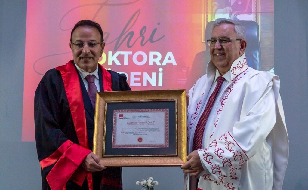 İş insanı Rafet Yılmaz’a Antalya Belek Üniversitesi’nden fahri doktora