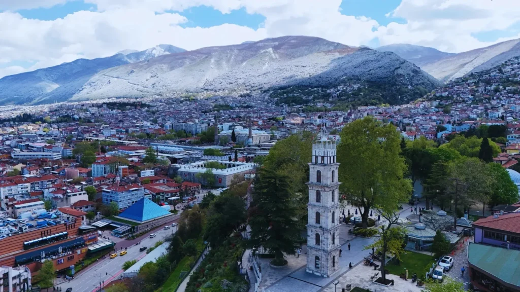 TAYFUN ÖZTÜRK’TEN BURSA YÖNETİMİNE SERT TEPKİ: “BURSA NEDEN BU KADAR SAHİPSİZ?”